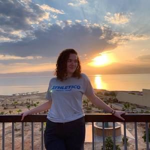 Meet your Posher, Molly